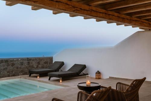 635768568 NĒRO Suites by NOMÉE Hospitality Group