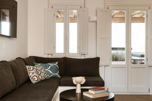 635771127 NĒRO Suites by NOMÉE Hospitality Group