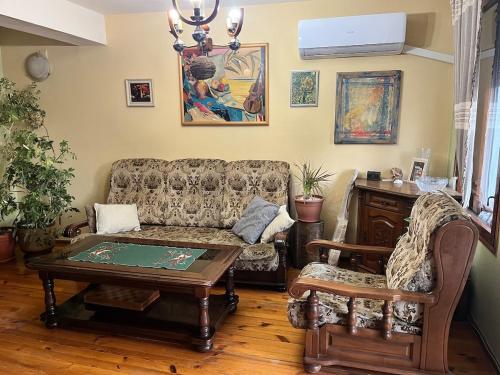 Maisonette in the center Maisonette in the center