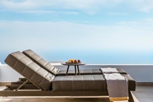 635774161 NĒRO Suites by NOMÉE Hospitality Group