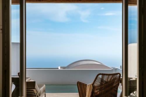 635776768 NĒRO Suites by NOMÉE Hospitality Group