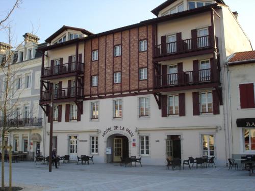 Hôtel-Restaurant de La Paix - Hôtel - Saint-Palais