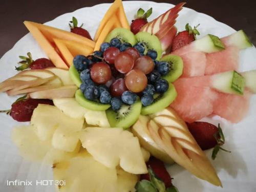 Essen und Erfrischungen, Taverna Lounge & Boutique Hotel in Port Harcourt