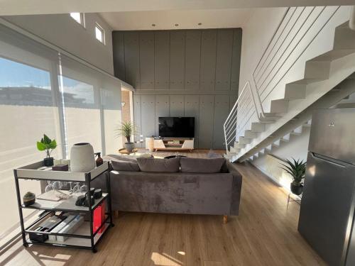 Duplex Clover Suites in Providencia