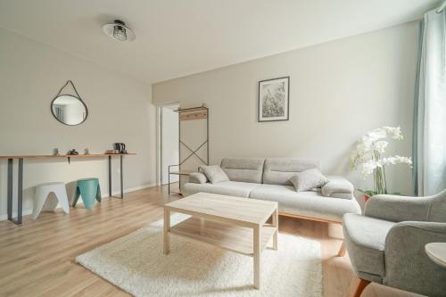 Hotel Trianon Saint Ouen in Saint-Ouen