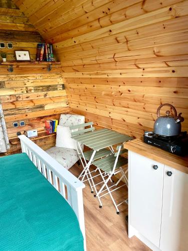 Cedar Pod, Clay Bank Huts, Middlesbrough (foto 3)