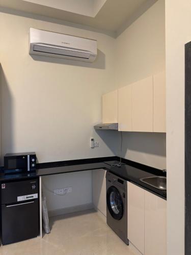 Extraordinary 6BR Villa in Abu Dhabi ! Extraordinary 6BR Villa in Abu Dhabi !