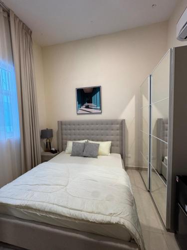 Extraordinary 6BR Villa in Abu Dhabi ! Extraordinary 6BR Villa in Abu Dhabi !