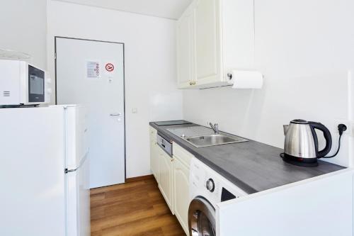 Lemon Suites 2, Apartment für kleine Gruppen und Teams, Nürnberg (Foto 10)