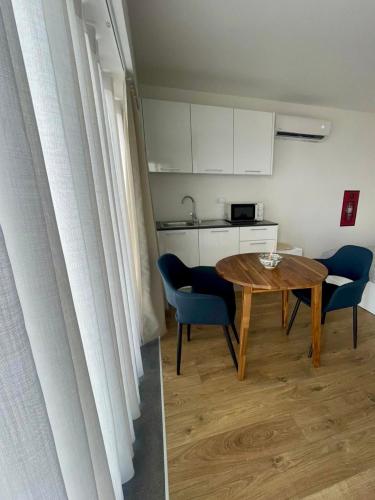 ห้องครัว, Casa do Grotão - Turismo no Espaço Rural - Alojamento Rural (Casa do Grotao - Turismo no Espaco Rural - Alojamento Rural) in ลาเชส โด ปิโก