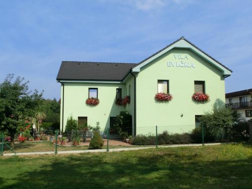 Viesnīcas āriene, Vila Evicka in Sobotka