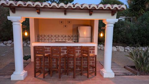 ผับ/เลาจน์, Villa Carolina in คอสตาโนวา