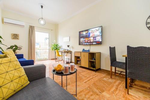 Cozy family apt near Zeus temple and Acropolis, Athens