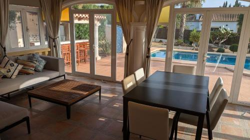 ระเบียง/ชานเรือน, Villa Carolina in คอสตาโนวา