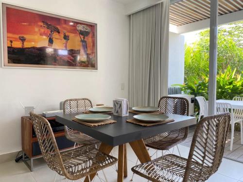 Hermosa casa en Karibana Ctg in Punta de Canoa
