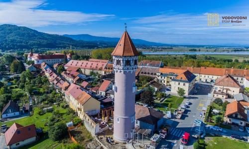 Terme Čatež apartma Maestro (Terme Catez apartma Maestro) in Чатеж Об Саві