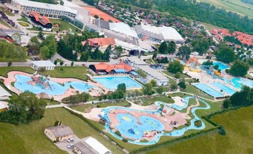 Terme Čatež apartma Maestro (Terme Catez apartma Maestro) in Чатеж Об Саві
