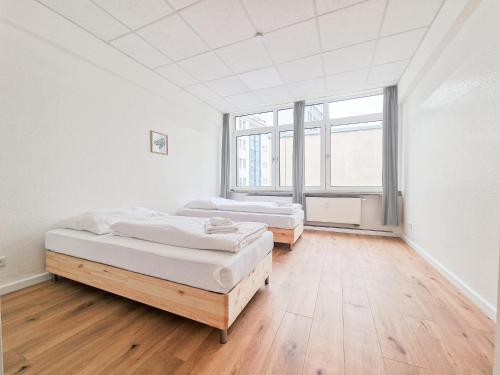 Tolstov Apartments - City Center Apartment with 5 Rooms - 10 Min Messe DUS, Düsseldorf (Foto 3)