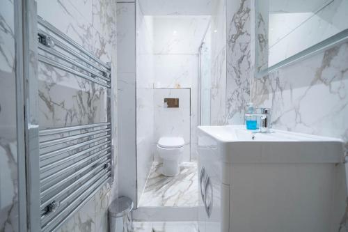 Hyde Park Rooms & Apartments