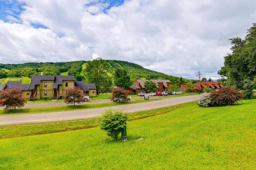 Cortland Townhome - Walk to Greek Peak Mtn Resort! in Virgil (NY)