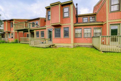 Cortland Townhome - Walk to Greek Peak Mtn Resort! in Virgil (NY)