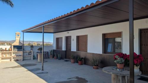 CASA LAURA, CASA MARTA y CASA INES