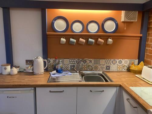 Cwm Lodge, an idyllic retreat in the heart of Herefordshire! in Much Dewchurch
