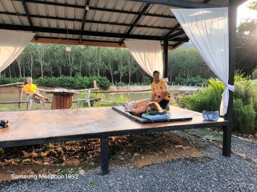 Massage, PhaluayCamping in Ko Phaluai