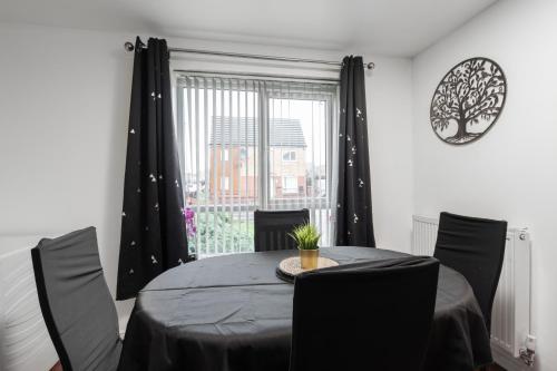 Coop Arena & Etihad - Free Parking - Pool Table, Manchester (photo 9)