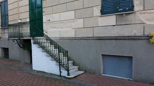 Comfortable one bedroom apartment with parking space in the center of Genoa, Janov (fotografie 6)