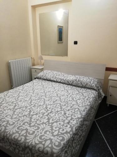 Comfortable one bedroom apartment with parking space in the center of Genoa, Janov (fotografie 7)