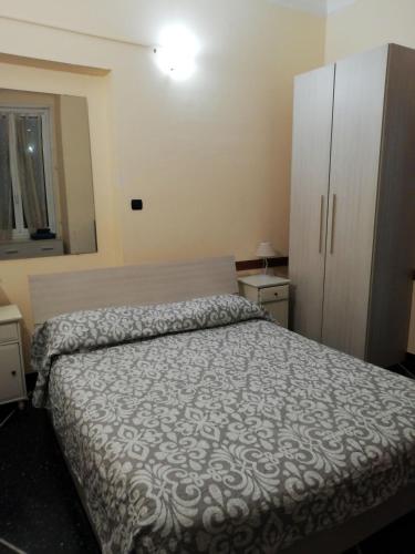 Comfortable one bedroom apartment with parking space in the center of Genoa, Janov (fotografie 10)