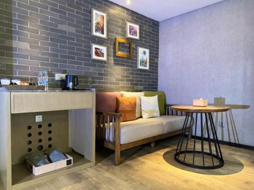 Mehood Lestie, Beidaming Palace in Északi Városrész