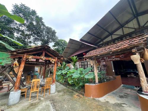 Tom Homestay