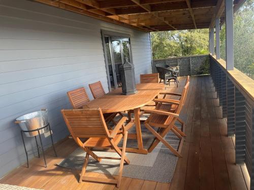 Te Awa Holiday Home in โอเนกาวา