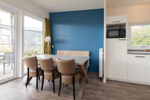 Three-Bedroom Cottage image 8