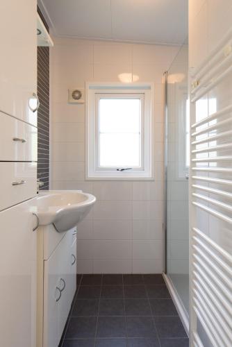 Three-Bedroom Cottage image 3