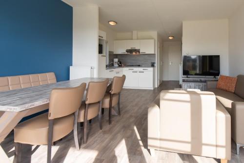 Three-Bedroom Bungalow image 8