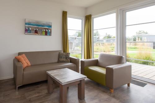 Three-Bedroom Bungalow image 7