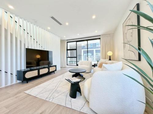 Luxury 4Bedroom Townhouse in Central Greenlane - ASB Showgrounds & Cornwall Park, Auckland (photo 9)