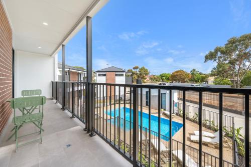 ระเบียง/ชานเรือน, Whispering Vines in แมคลาเรนเวล