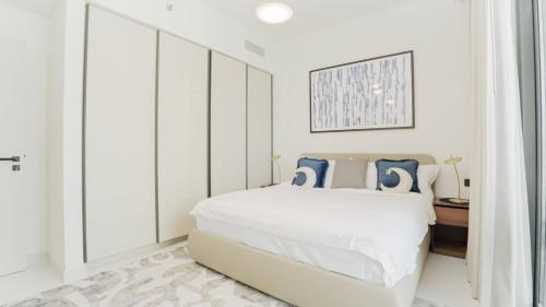 Stunning 1BR Marina Vista - Sea View with Luxury Amenities, by Think Realty, Dubaj (zdjęcie 2)