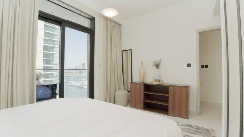 Stunning 1BR Marina Vista - Sea View with Luxury Amenities, by Think Realty, Dubaj (zdjęcie 6)