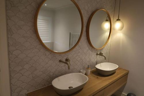 Paradise Beach Manor Paradise Beach Manor