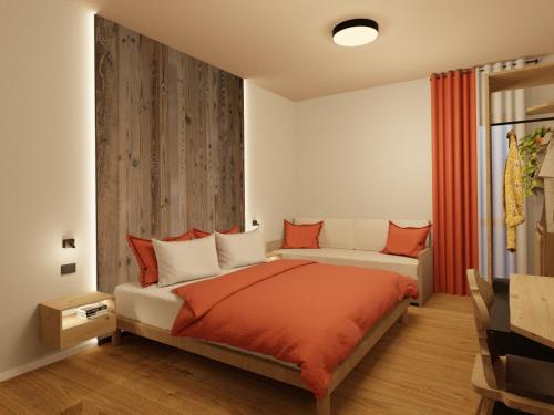 1 queen bed, 1 sofa bed