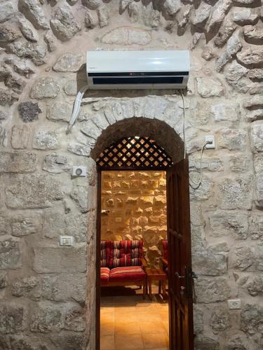 Chain Gate Hostel near Rock Dóm