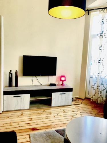 Charming Apartment Sofia 100m² - image 3