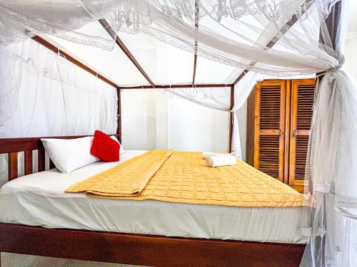 Deluxe Double or Twin Room with Balcony image 10