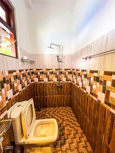 Deluxe Double or Twin Room with Balcony image 1