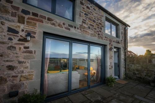 Steading conversion with amazing views in 哈丁敦